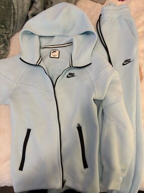 Nike tech sky blue